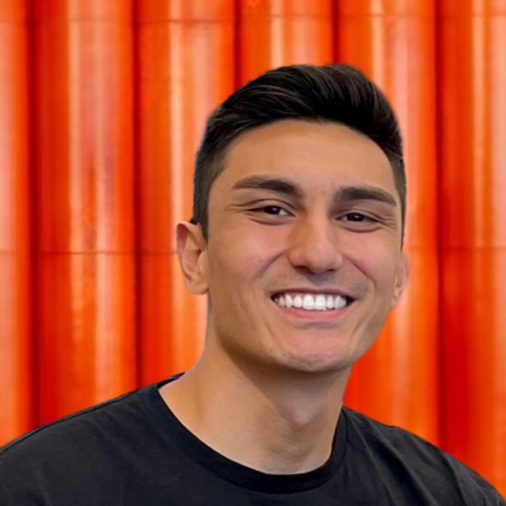 Kevin Borgh, Co-Founder & COO at Customized Wrapping Paper